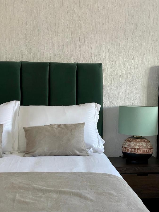 Suite Los Angeles Tecozautla Εξωτερικό φωτογραφία