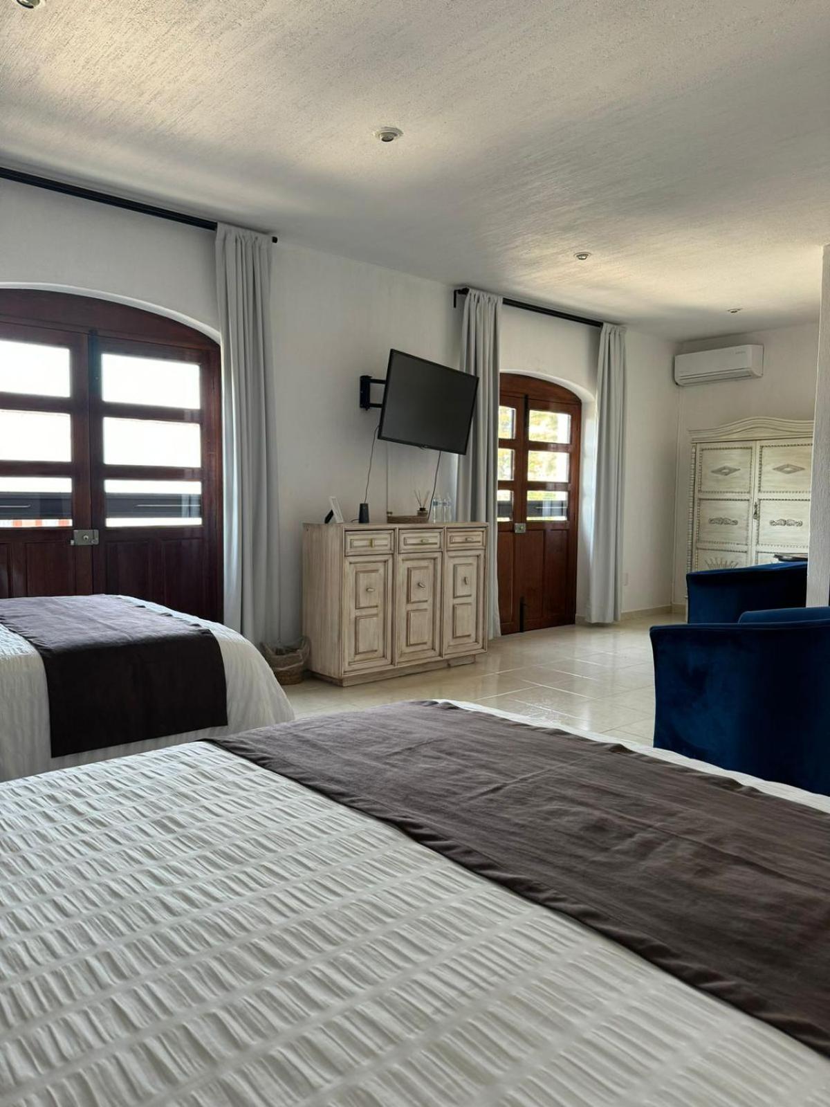 Suite Los Angeles Tecozautla Εξωτερικό φωτογραφία
