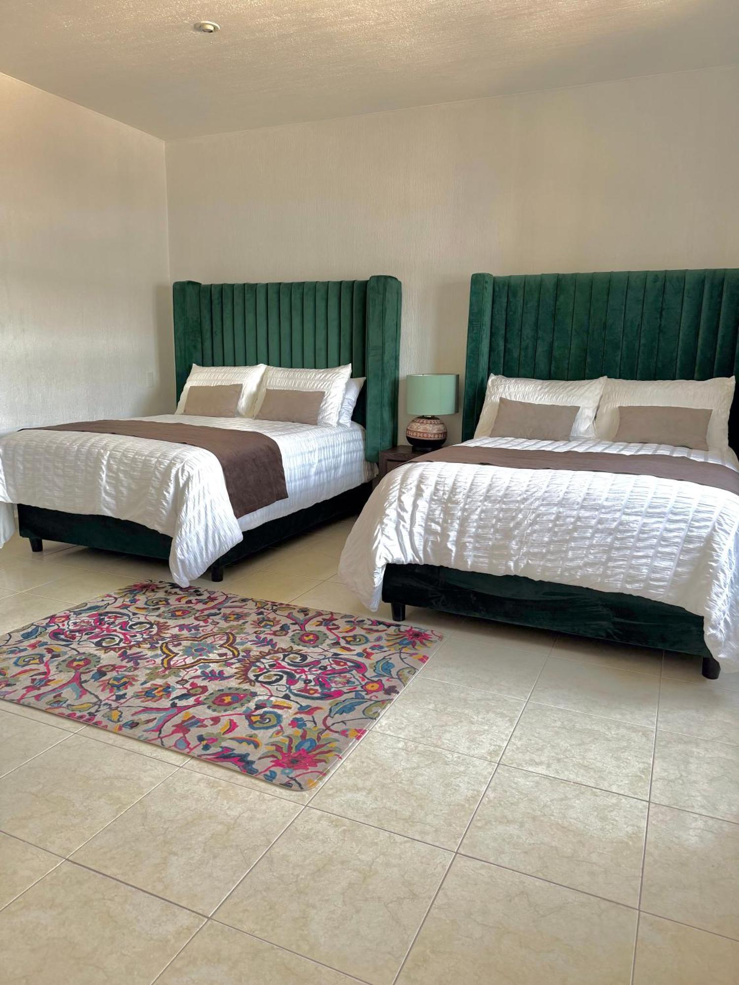Suite Los Angeles Tecozautla Εξωτερικό φωτογραφία